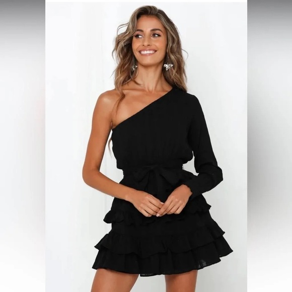 Hello Molly Elegant Black One-Shoulder Dress - Picture 4 of 13